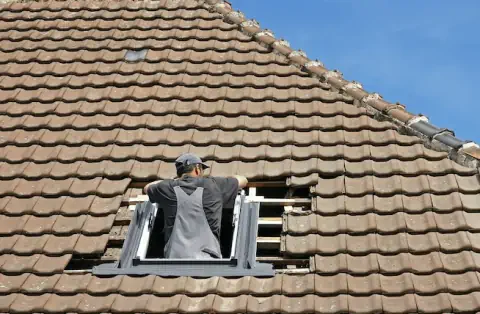Pose de velux à Marquefave